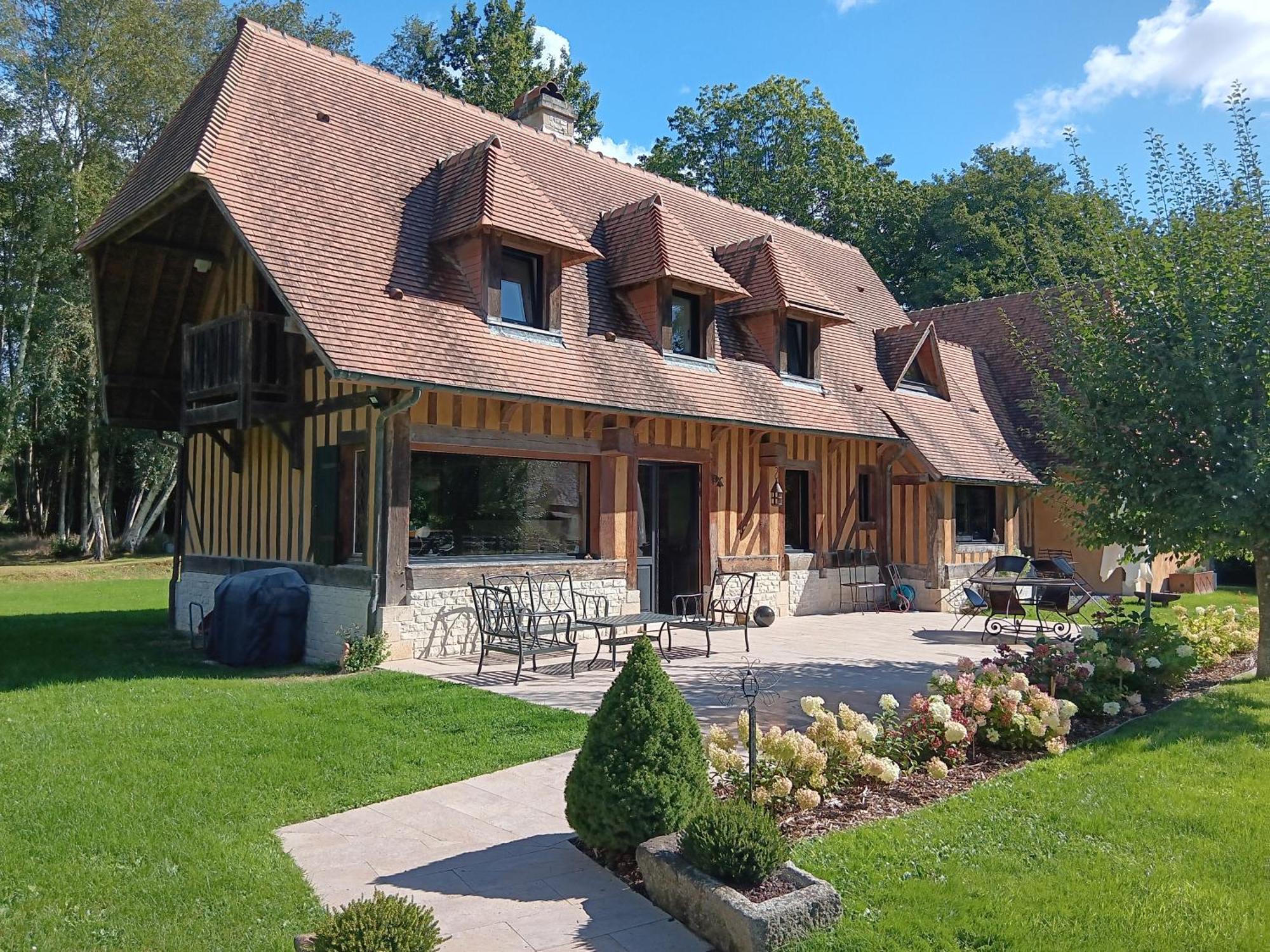 Le Clos Joly 14 Saint-Gâtien-des-Bois Exteriör bild